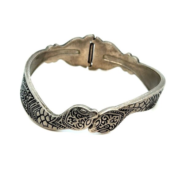 Snake Design Bracelet - Picture 1 of 7